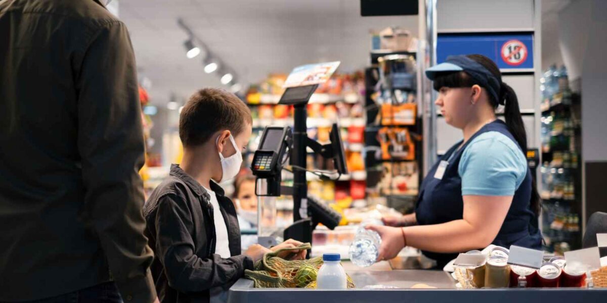 Top convenience store chains serving customers